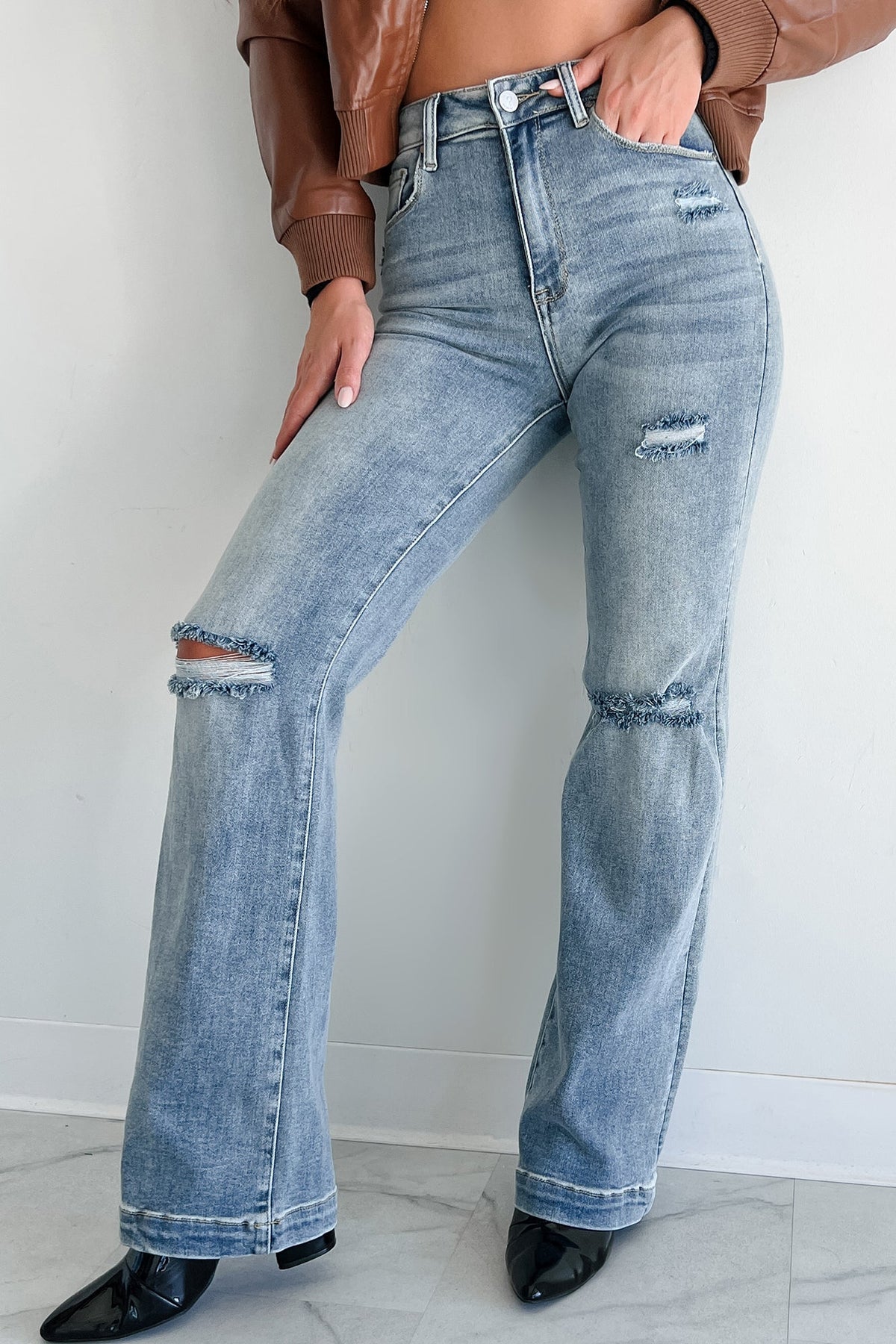 Shesways®Walker High Rise Distressed Straight Leg Jeans (Medium)