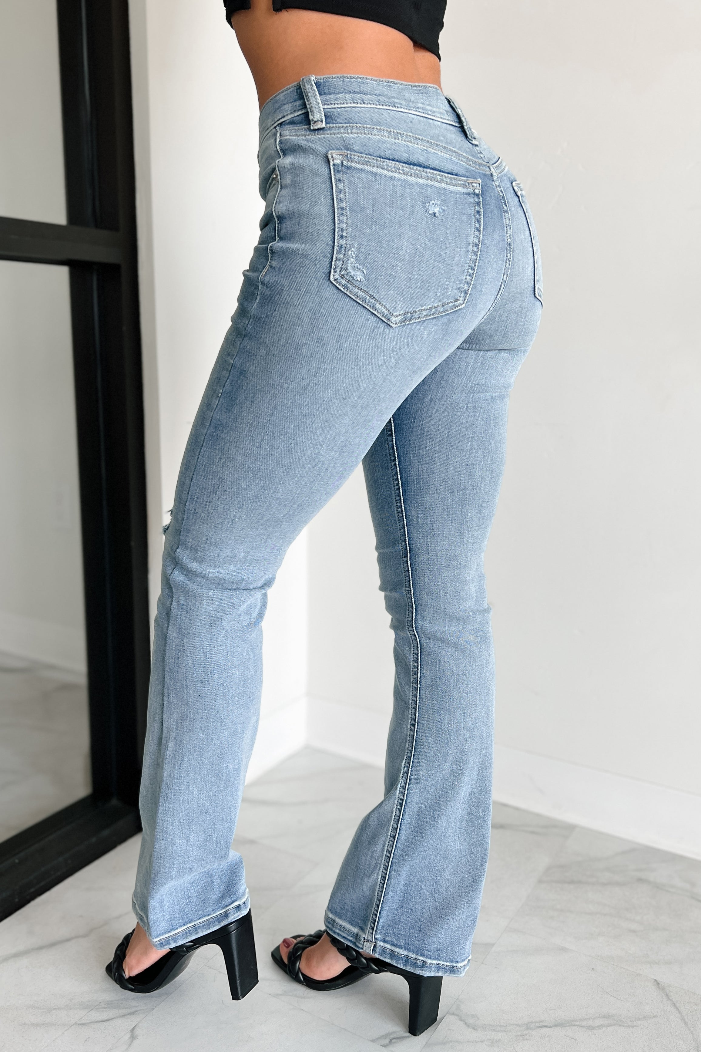 Shesways®Cressida Mid-Rise Sneak Peek Bootcut Jeans (Light Wash)