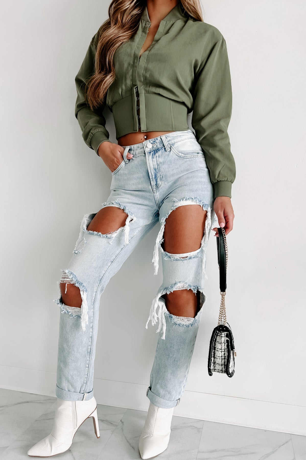 Shesways®Losing Control High Rise Ripped Baggy Jeans (Light)