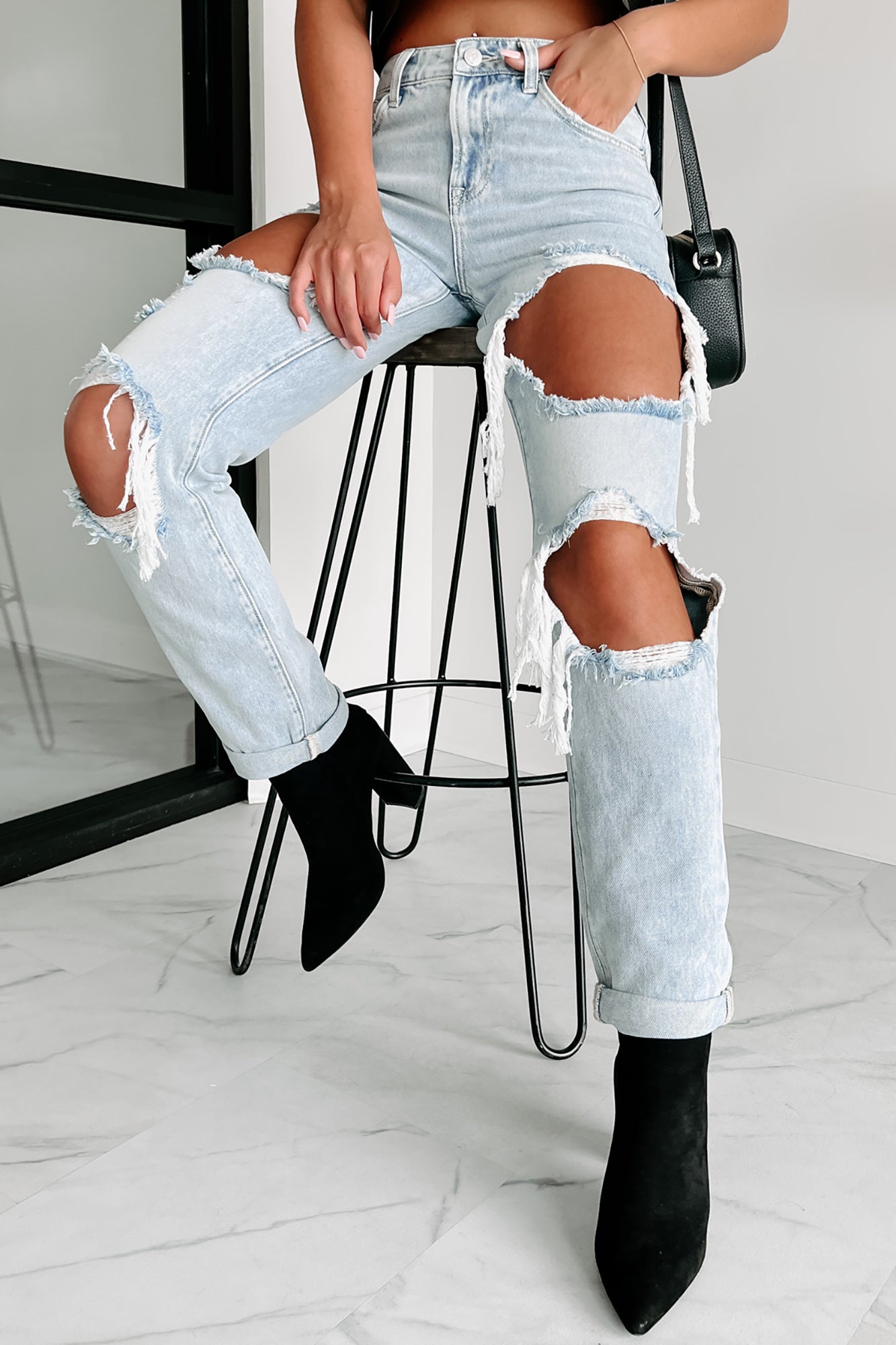 Shesways®Losing Control High Rise Ripped Baggy Jeans (Light)